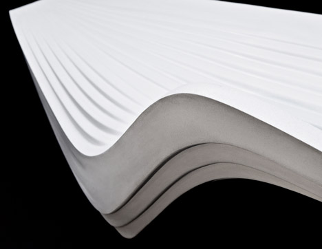 Serac Bench by Zaha Hadid for Lab23 Serac Bench by Zaha Hadid for Lab23