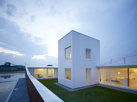 Sundial House by Hironaka Ogawa
