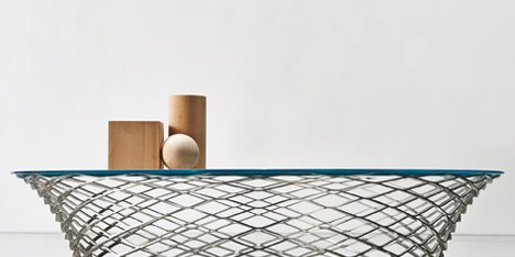 Teso table by Foster + Partners for Molteni&C