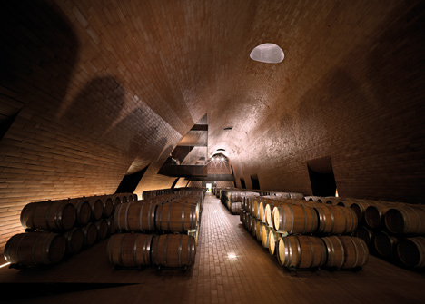 Antinori Winery by ARCHEA ASSOCIATI Antinori Winery by ARCHEA ASSOCIATI