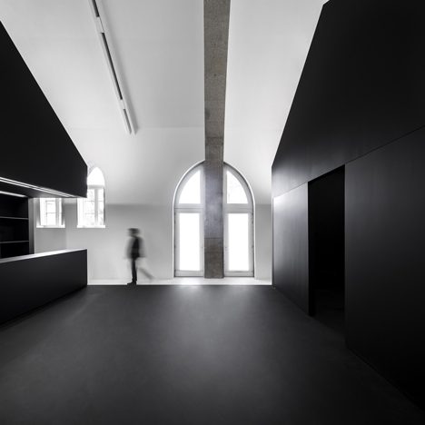 Centro Interpretação do Românico Paredes by spaceworkers