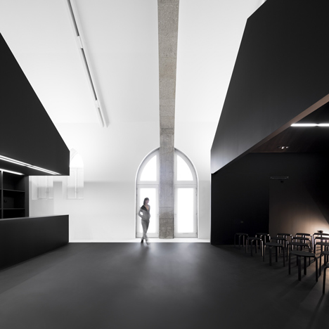 Centro Interpretação do Românico Paredes by spaceworkers