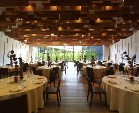 Garden Terrace Miyazaki by Kengo Kuma and Associates