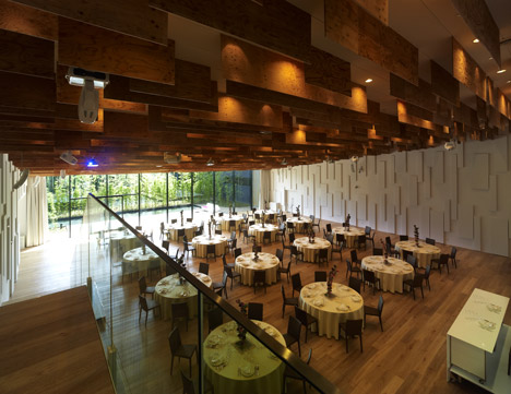 Garden Terrace Miyazaki by Kengo Kuma and Associates