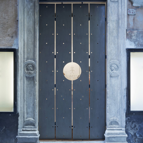 Il Salotto by Gosplan