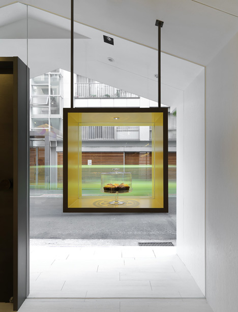 Les bebes Cupcakery by J.C. Architecture Les bebes Cupcakery by J.C. Architecture