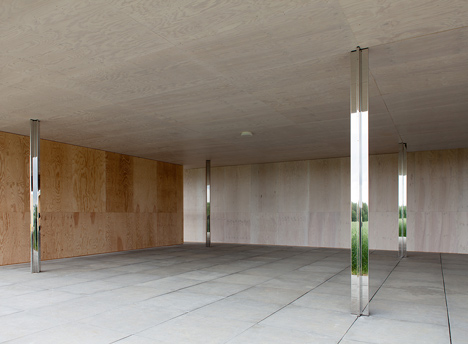 Mies van der Rohe - 1:1 Modell Golfclubhaus by Robbrecht en Daem architecten Mies van der Rohe - 1:1 Modell Golfclubhaus by Robbrecht en Daem architecten