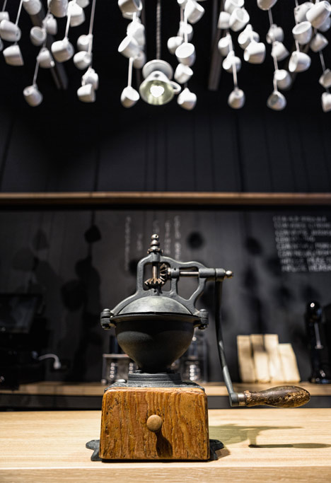 Origo Coffee Shop by Lama Architectura