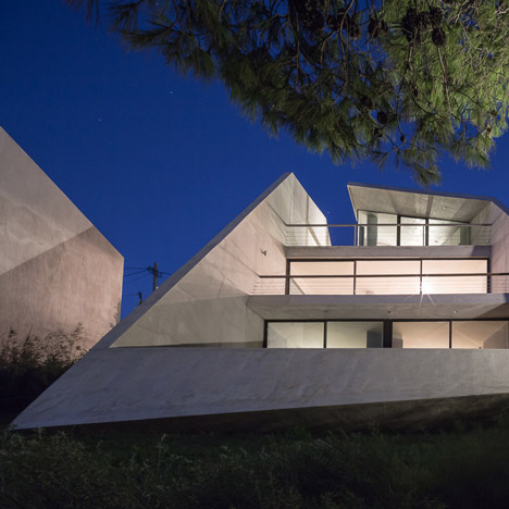 Residence in Kallitechnoupolis by Tense Architecture Network
