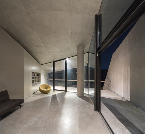 Residence in Kallitechnoupolis by Tense Architecture Network Residence in Kallitechnoupolis by Tense Architecture Network