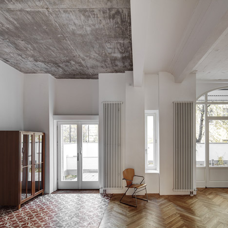 Box 117 by Marc Benjamin Drewes and Thomas Schneider