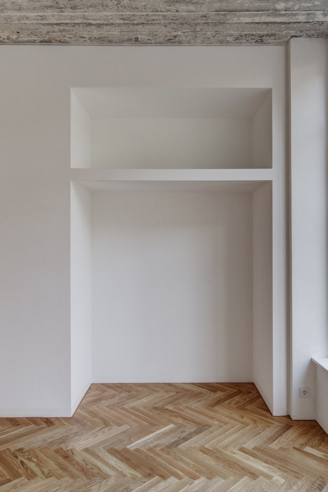 Box 117 by Marc Benjamin Drewes and Thomas Schneider Box 117 by Marc Benjamin Drewes and Thomas Schneider