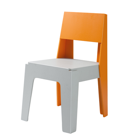 Butter Chair made of recycled plastic by DesignByThem