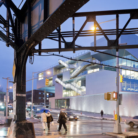 Movie: Campbell Sports Centre by Steven Holl Architects