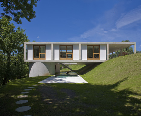 House in Sonvico by Architetti Pedrozzi e Diaz Saravia House in Sonvico by Architetti Pedrozzi e Diaz Saravia