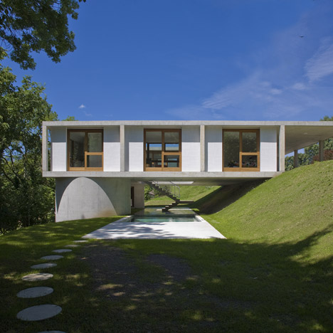 House in Sonvico by Architetti Pedrozzi e Diaz Saravia