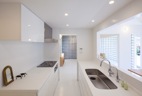 House in Takamatsu by Yasunari Tsukada House in Takamatsu by Yasunari Tsukada