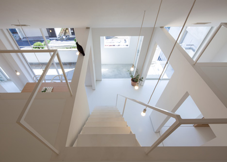 House in Takamatsu by Yasunari Tsukada House in Takamatsu by Yasunari Tsukada