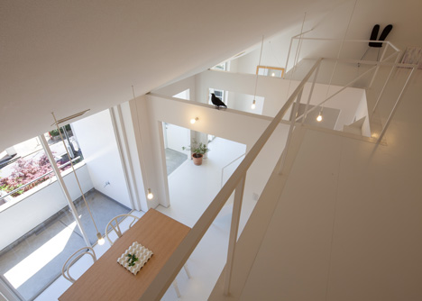 House in Takamatsu by Yasunari Tsukada House in Takamatsu by Yasunari Tsukada