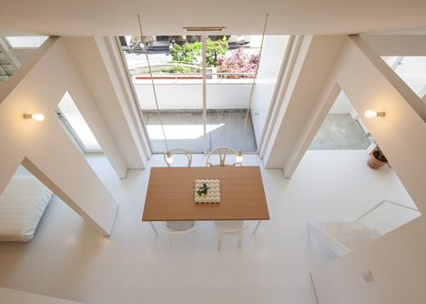 House in Takamatsu by Yasunari Tsukada House in Takamatsu by Yasunari Tsukada