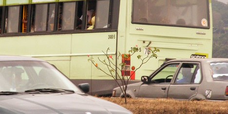Ivory Coast bus, photo by Abdallahh