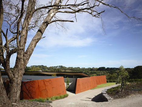 Main Ridge Residence by McAllister Alcock Architects Main Ridge Residence by McAllister Alcock Architects