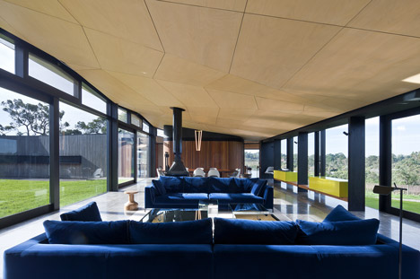 Main Ridge Residence by McAllister Alcock Architects Main Ridge Residence by McAllister Alcock Architects