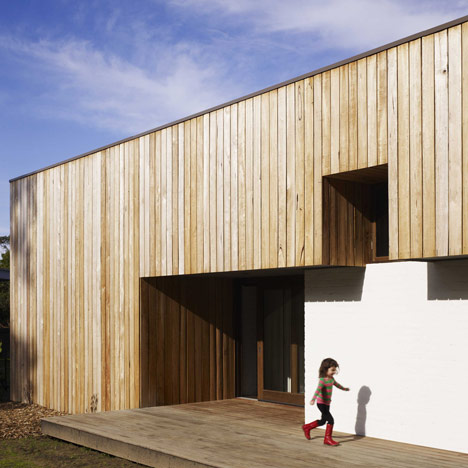 Merricks Beach House by Kennedy Nolan Architects
