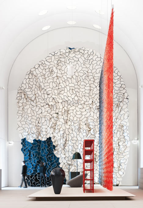 Momentané exhibition by Ronan and Erwan Bouroullec Momentané exhibition by Ronan and Erwan Bouroullec