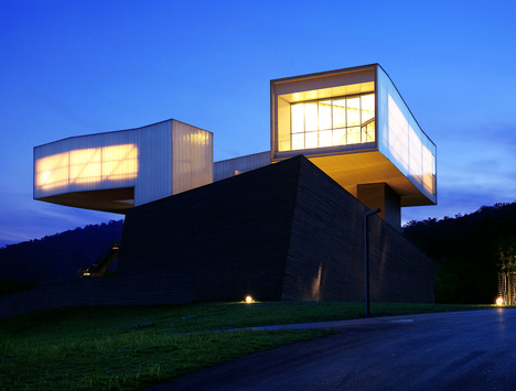 Nanjing Sifang Art Museum by Steven Holl Architects Nanjing Sifang Art Museum by Steven Holl Architects