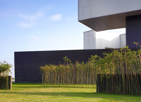 Nanjing Sifang Art Museum by Steven Holl Architects Nanjing Sifang Art Museum by Steven Holl Architects