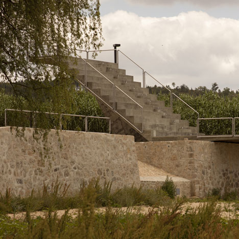 Rio de Moinhos Open-Air Theatre by Ateliermob