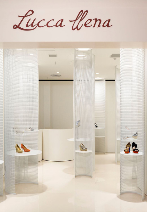 dezeen_Lucca-llena-store-by-Ryutaro-Matsuura_7 dezeen_Lucca-llena-store-by-Ryutaro-Matsuura_7
