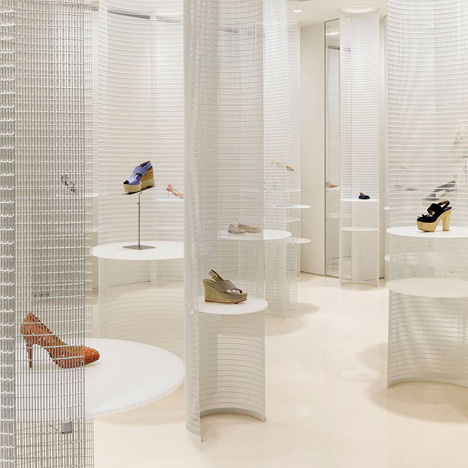 Lucca llena shoe store by Ryutaro Matsuura