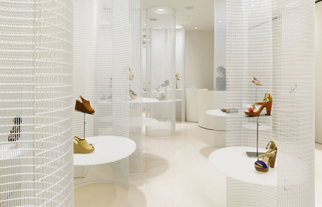 dezeen_Lucca-llena-store-by-Ryutaro-Matsuura_3 dezeen_Lucca-llena-store-by-Ryutaro-Matsuura_3