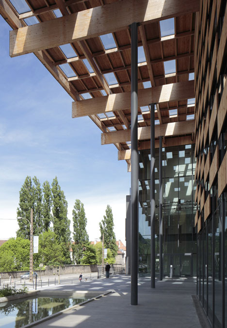 Besançon Art Centre and Cité de la Musique by Kengo Kuma and Associates Besançon Art Centre and Cité de la Musique by Kengo Kuma and Associates