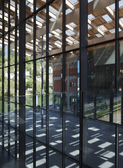Besancon Art Centre and Cite de la Musique by Kengo Kuma and Associates Besancon Art Centre and Cite de la Musique by Kengo Kuma and Associates
