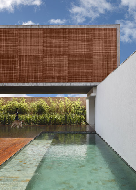 BT House by Studio Guilherme Torres BT House by Studio Guilherme Torres