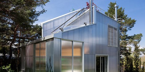 Espinar House by Miguel de Guzmán