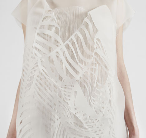 (No)where (Now)here: two gaze-activated dresses by Ying Gao