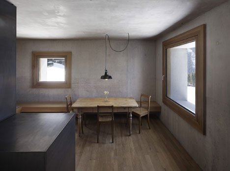 Mountain Cabin by Marte Marte Architects