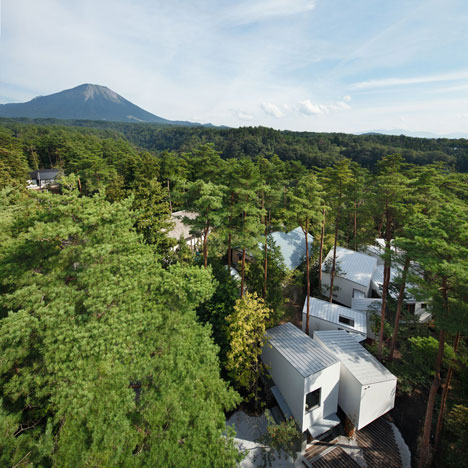 dezeen_ Residence of Daisen by Keisuke Kawaguchi+K2-Design_1sq