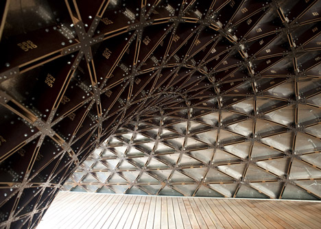 dezeen_SUTD Library Pavilion_7 dezeen_SUTD Library Pavilion_7