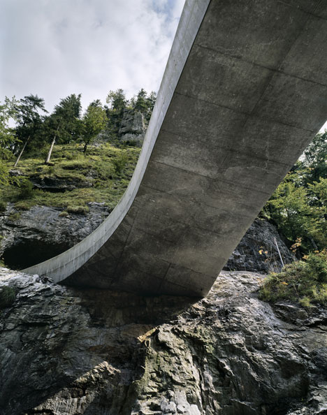 Schanerloch Bridge by Marte Marte Architects