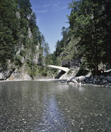 Schanerloch Bridge by Marte Marte Architects