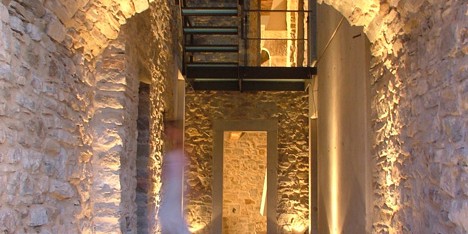 Torre di Moravola by Christopher Chong