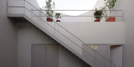 Venturini House by Adamo-Faiden