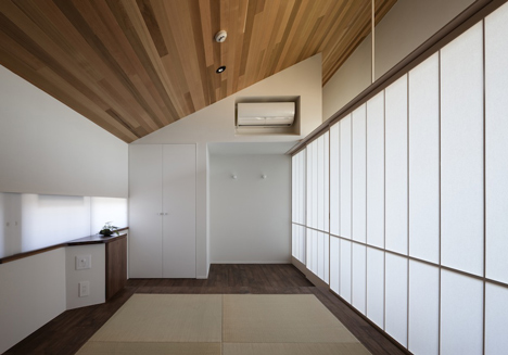 Lifted-garden House by acaa