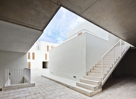 Social housing in Sa Pobla by RipollTizon