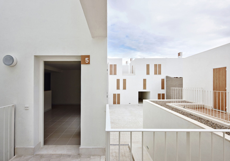 Social housing in Sa Pobla by RipollTizon